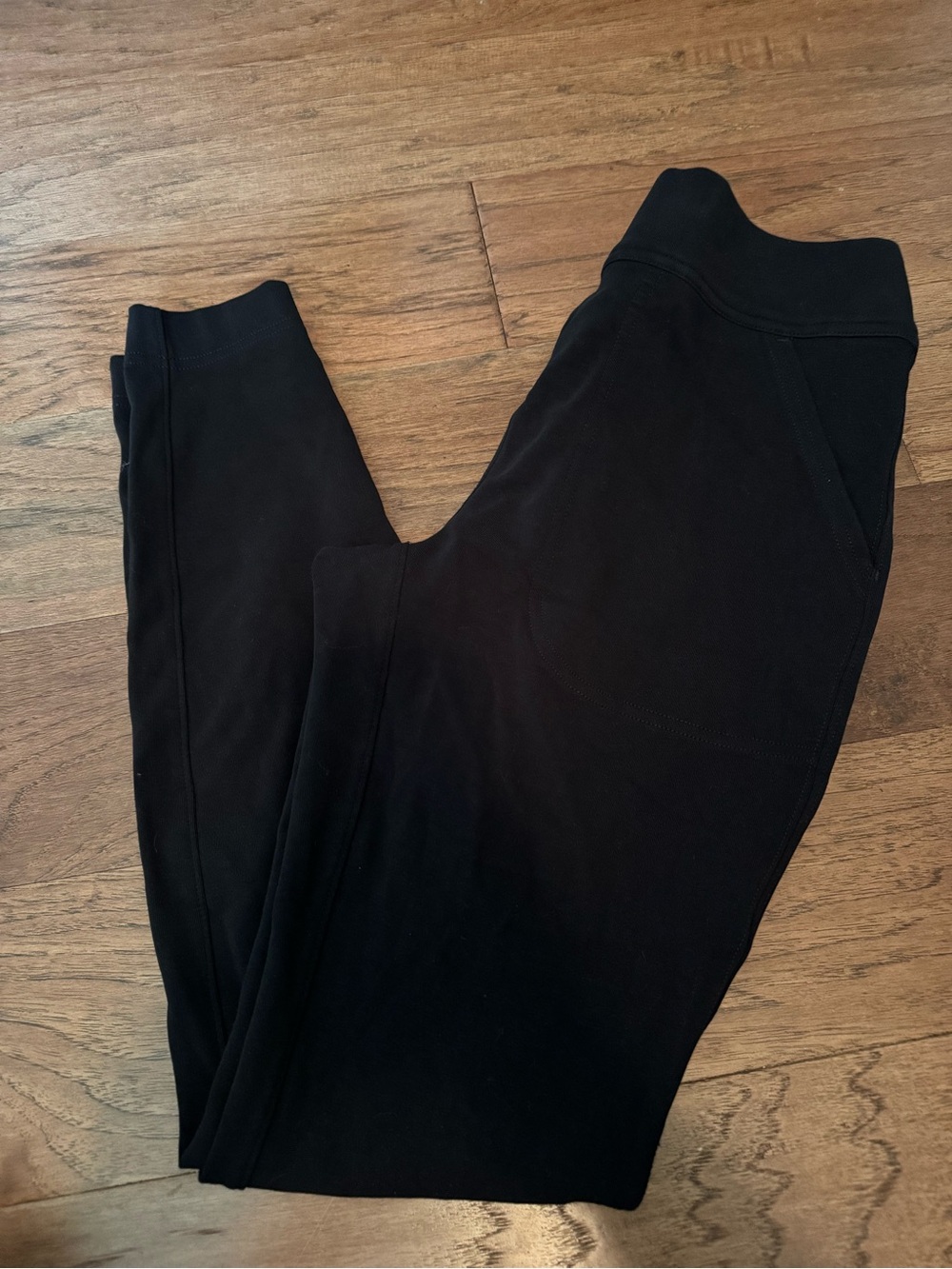 Duluth Trading Co Black High-Waist Performance Leggings